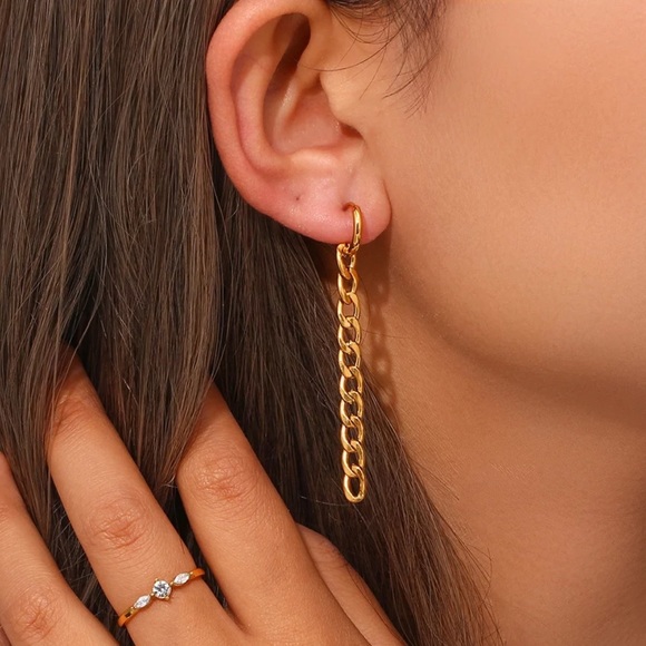 Jewelry - New Tassel 18K Gold Dangle Figaro Chain Earrings, cute Earrings, wow Earrings